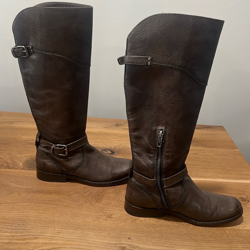 Frye Phillip Brown Leather Tall Western Riding Boots 3476847 Block Heel Size 6B - Picture 3 of 14